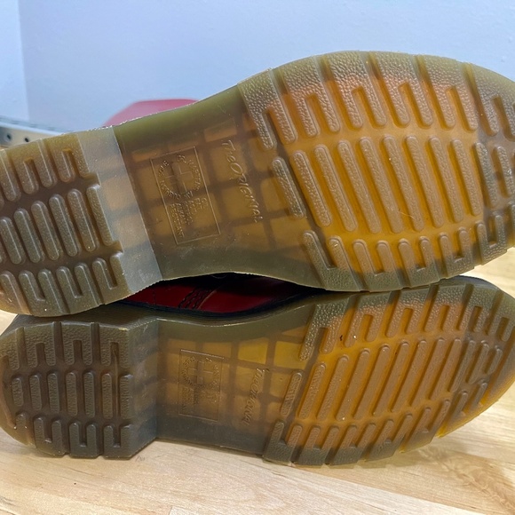 Out Of Production Dr. Martens Cimbat 20 Holes Boots Women's US 7 Burgundy Docs 5 - Picture 3 of 8